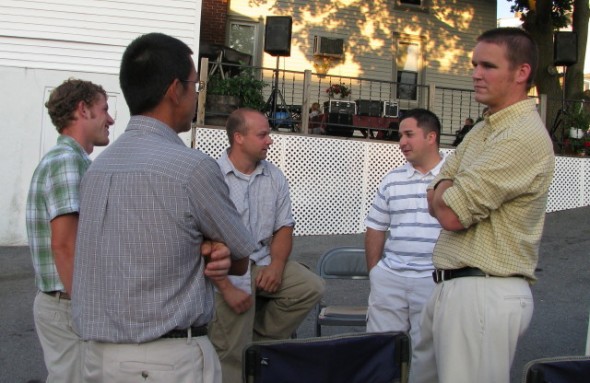 harry-steve-kevin-ken-ralli (L to R) Harry, Kevin, Ken, Ralli....chatting after the service