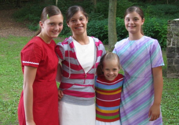 molly-adnrea-whitney-tamara (L-R)Molly (Jason's middle daughter), Andrea Fox (Brian's), Whitney (Daryl's), and Tamara Fox (Brian's).